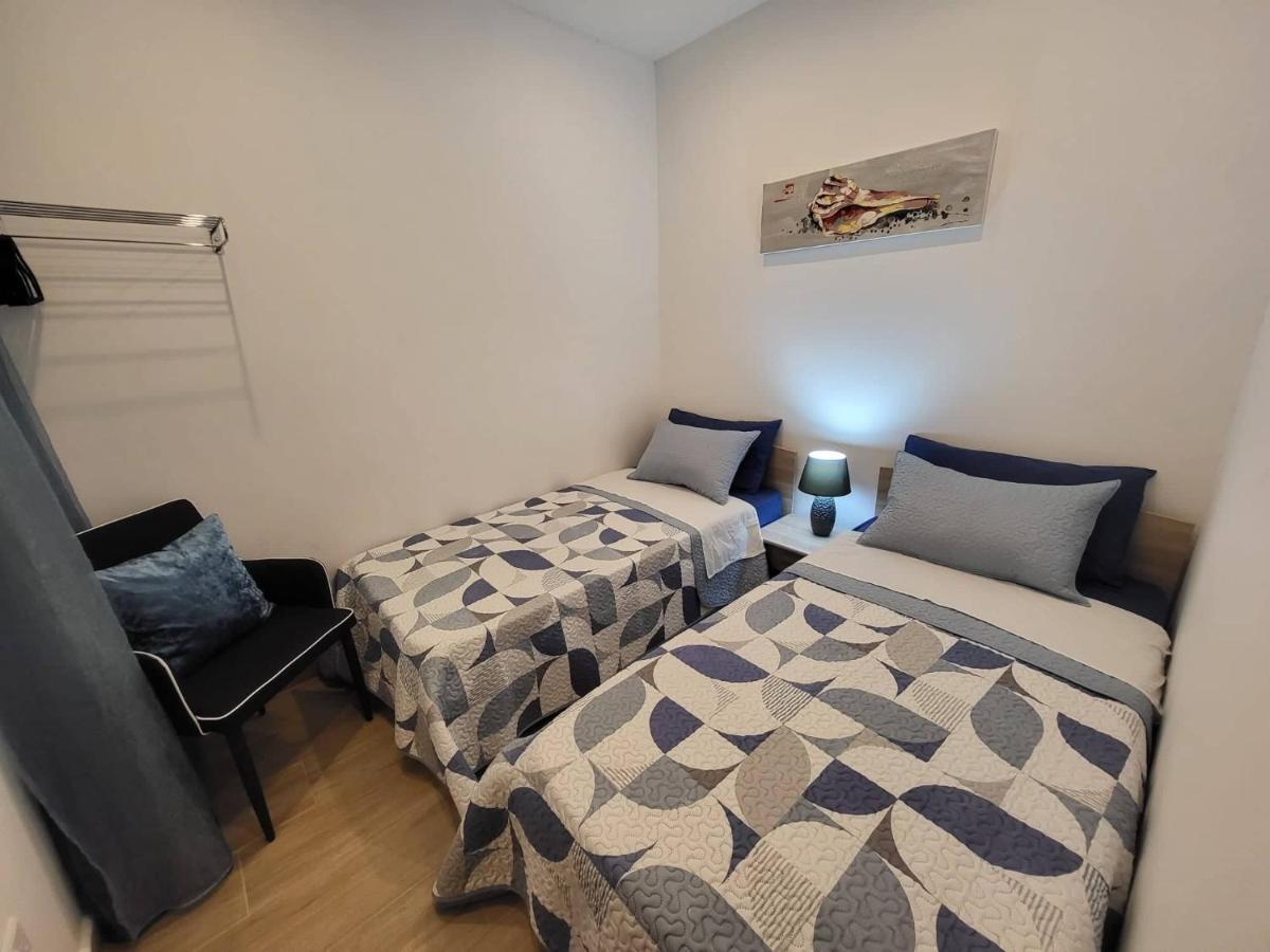 Seafront Apartment No 10 Marsalforn Ngoại thất bức ảnh