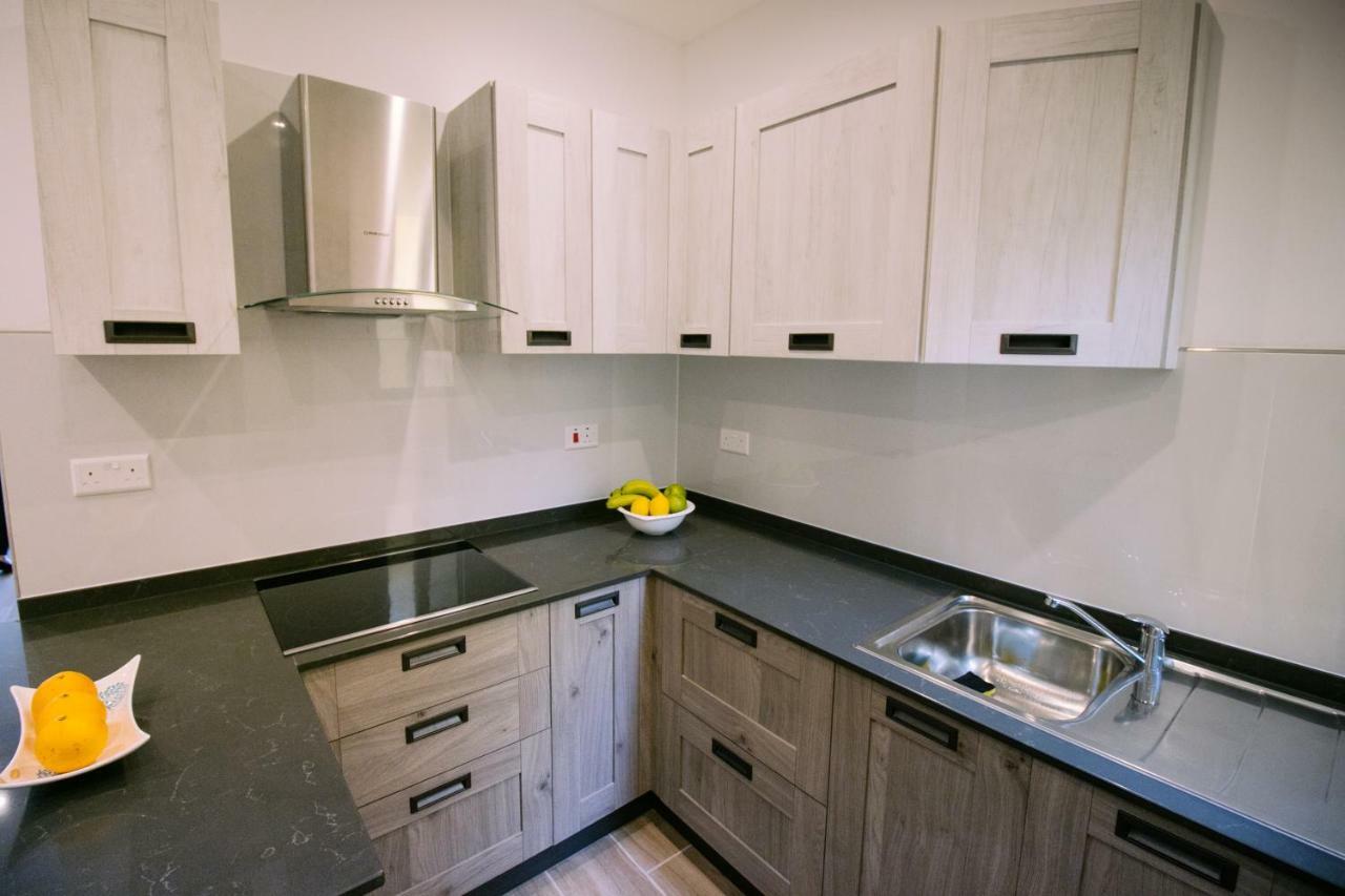Seafront Apartment No 10 Marsalforn Ngoại thất bức ảnh