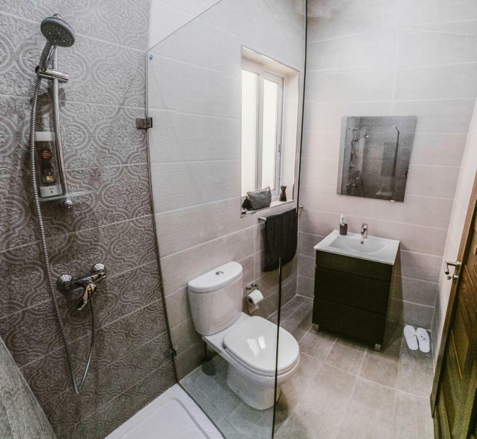 Seafront Apartment No 10 Marsalforn Ngoại thất bức ảnh