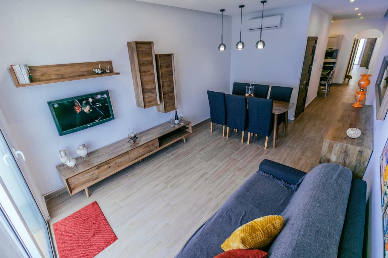 Seafront Apartment No 10 Marsalforn Ngoại thất bức ảnh